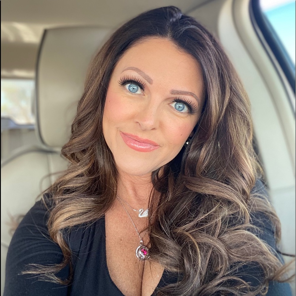 Meet your Posher, Jennifer